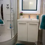 Malo شقة تروغير