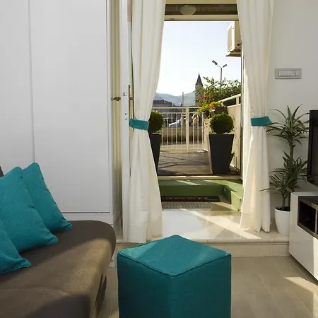 Апартаменты Malo Трогир